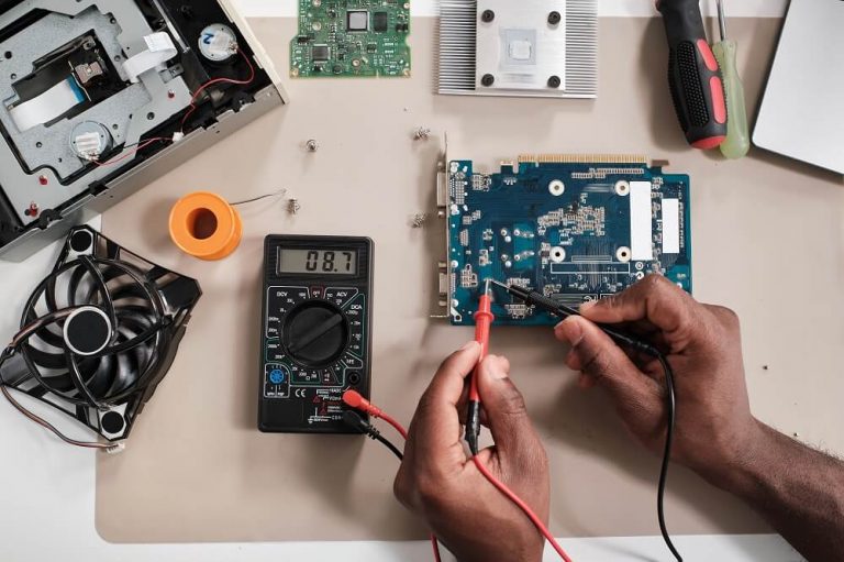 Funktionsprüfung zur Qualitätssicherung von Elektronik